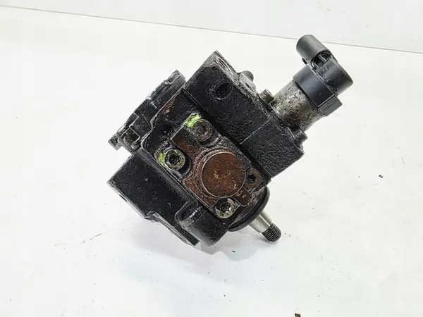 Polttoainepumppu Audi A4 B7 A6 C6 A8 D3 2.7 3.0 TDI 059130755E image 5