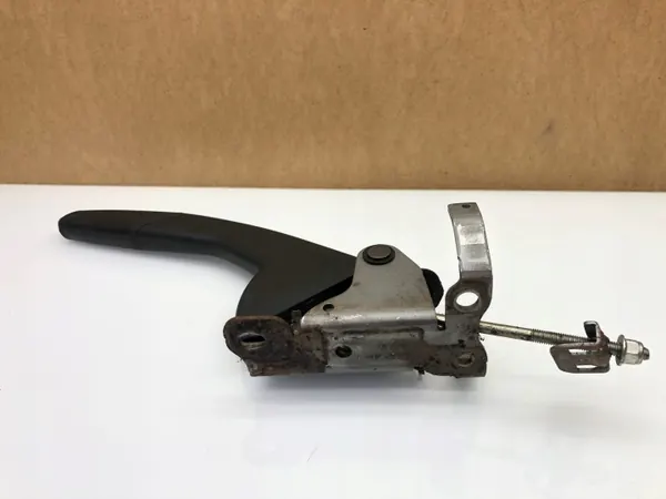 Levier de frein à main Renault Clio IV OEM Pièce d'occasion image 4