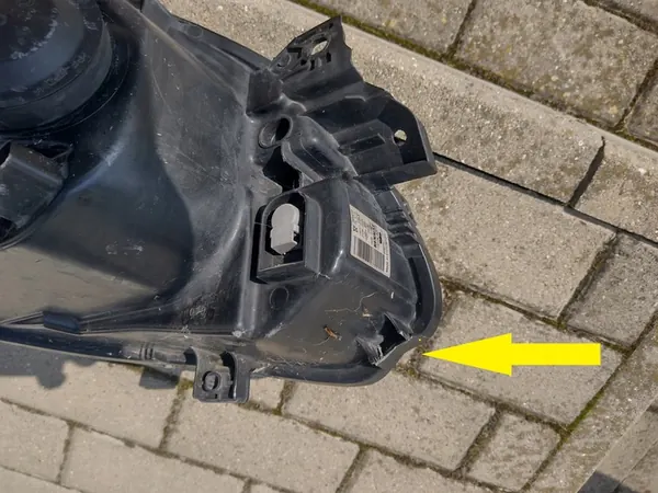 Farol esquerdo Renault Clio 3 III 05-08 7701061071 image 3