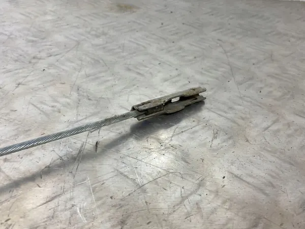 Câble de déverrouillage de frein à main Dodge RAM VAN 2018 55398320AC image 6