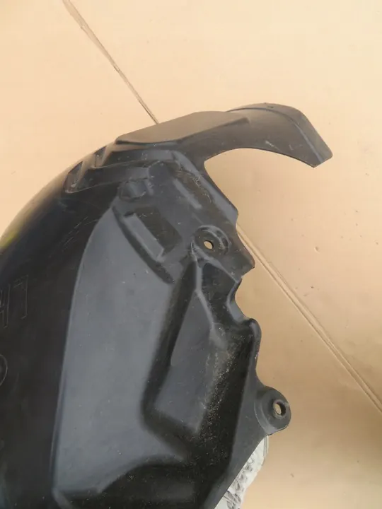 BMW OE 51717290789 wheel arch image 8