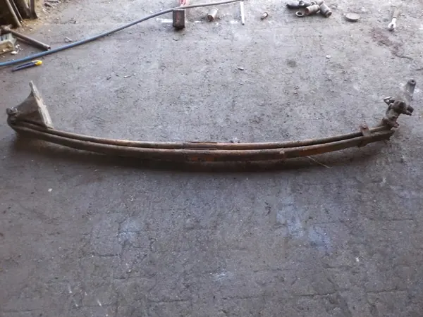 Ressort Avant Gauche Scania R380 image 1