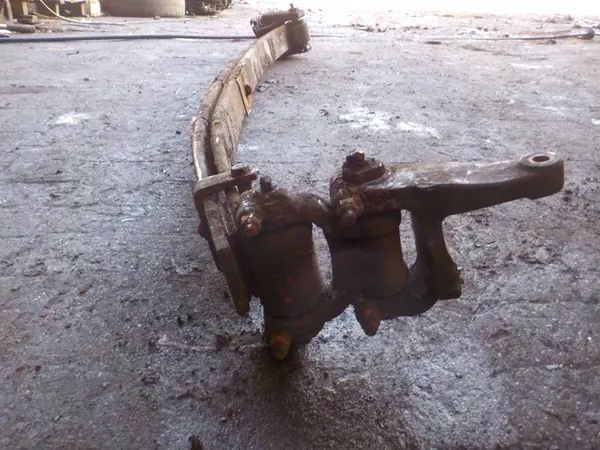 Ressort Avant Gauche Scania R380 image 5