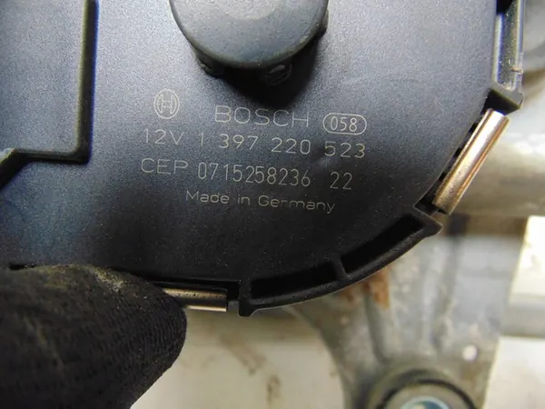 Volvo Pyyhkijänmoottori 30796358 image 9