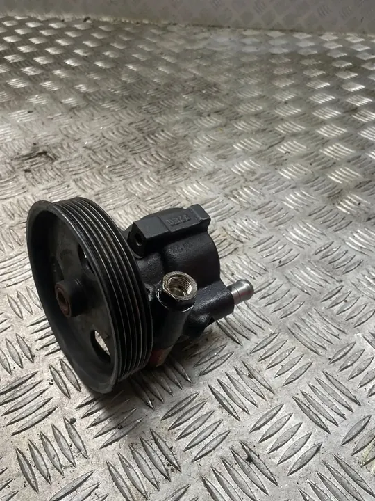 Bomba de direção assistida Dacia Sandero I Logan I image 2