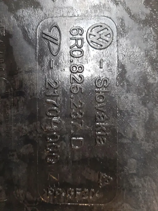 SKODA RAPID Motorunderkåpa 6R0825237D image 2