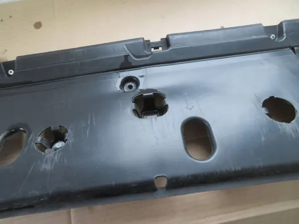 Cache de pare-chocs avant OEM 9673857380 Peugeot 208 I image 3