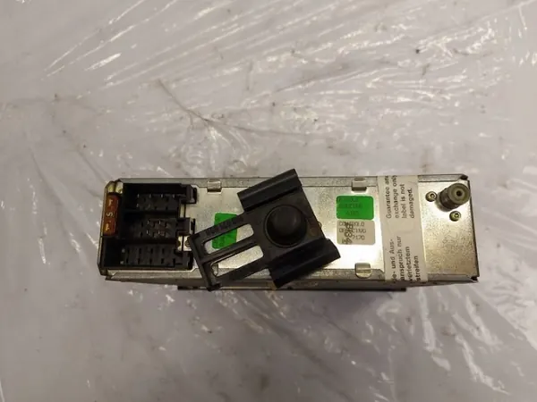 OEM 1H0035152 Beta 4 Kasettiradio VW Golf III:lle image 5