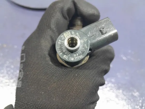 Einspritzdüse OEM 04L130277AE für Skoda Superb III image 4