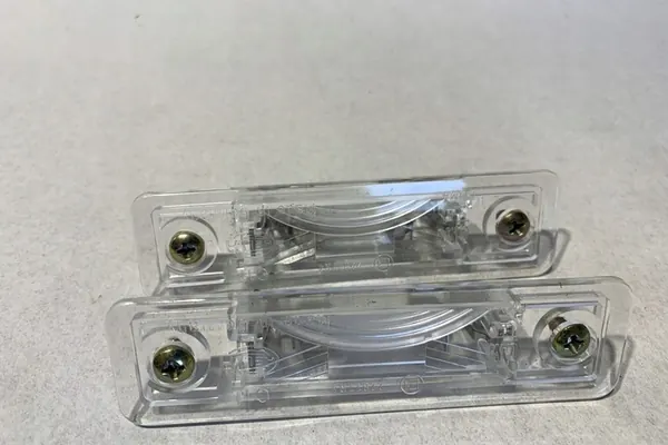 Luz de matrícula OPEL CORSA B 90213642 image 2