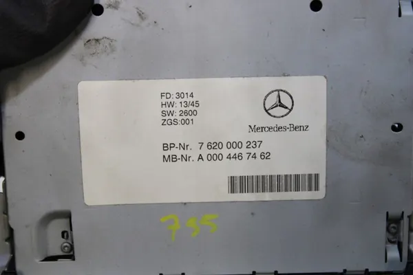 Radio Mercedes OEM A0004467462 - Usado image 7