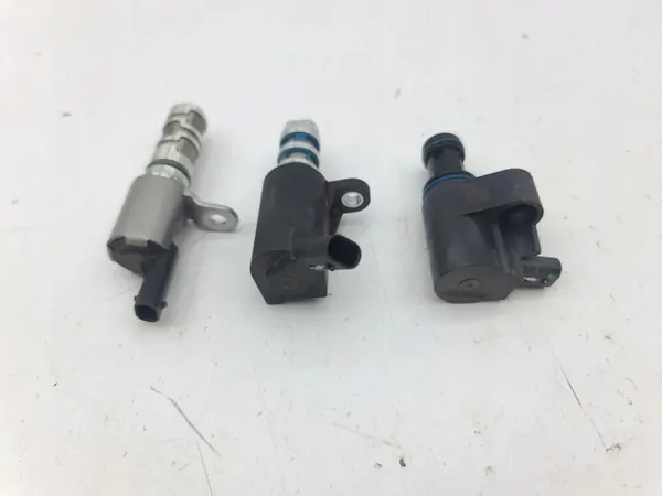 Solenoïde de distribution variable OEM 05C906455J image 5