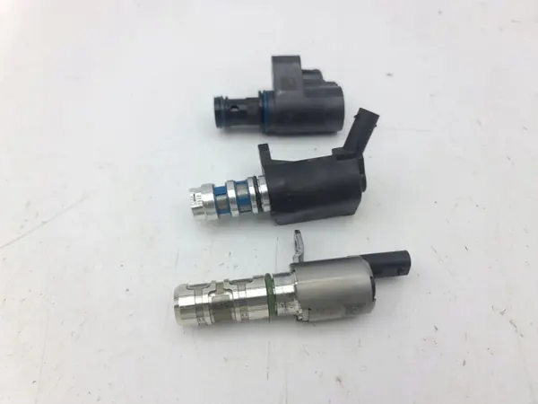 Solenoïde de distribution variable OEM 05C906455J image 6