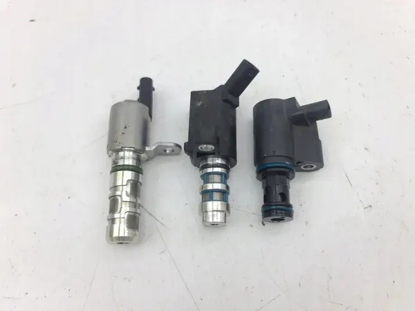 Solenoïde de distribution variable OEM 05C906455J image 7