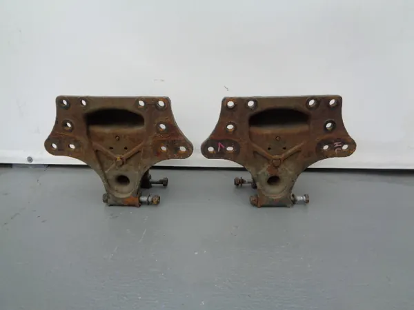 Support de ressort arrière Volvo FL7 OEM 14021N image 5