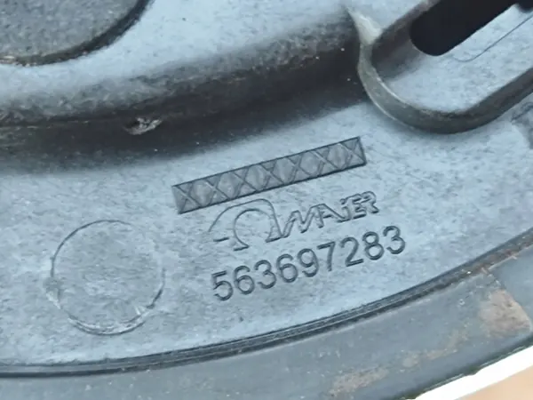 Poignée de hayon Opel Corsa OEM 39007843 image 3
