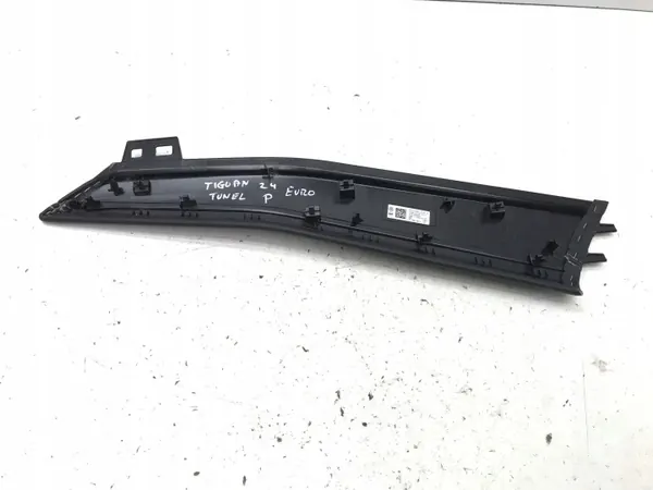 OEM 571863382A Rechter Middenconsole Sierstrip VW Tiguan image 3