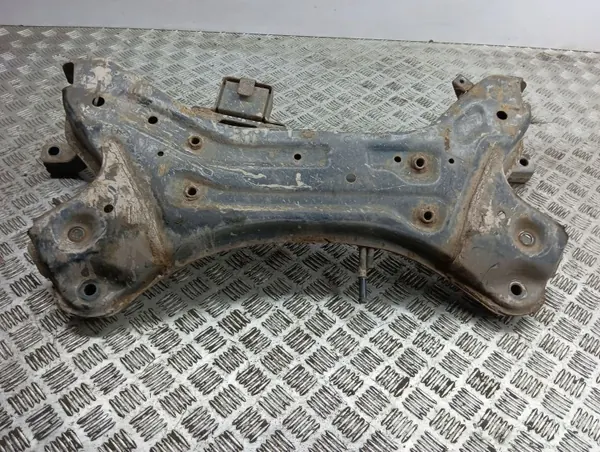 Cadre avant KIA Sportage 2013 OEM 624012Y300 image 7