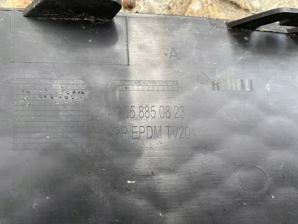 GRILLE MERCEDES 205 C CLASS GAUCHE DROITE 2058850723 2058850823 image 10