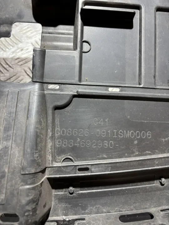 OEM 9834692980 Oberer Gurtabdeckung für Citroen C4 image 3