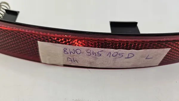 AUDI A4 2015-2019 Vasemman Puskureflektor 8W0945105D image 2
