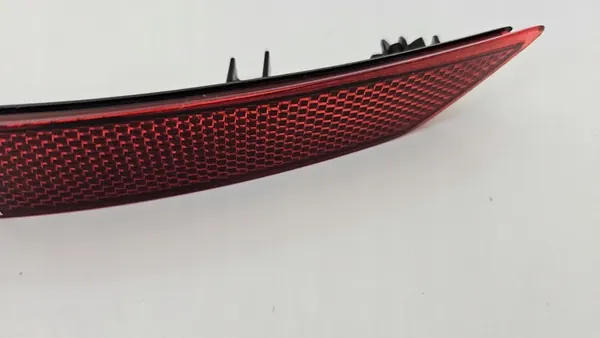 AUDI A4 2015-2019 Vasemman Puskureflektor 8W0945105D image 4