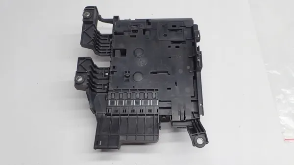 Strömfördelningsbox 7P0937548F image 4