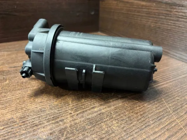 Polttoainesuodattimen kiinnitys OEM 8200416953 Opel Vivarolle image 3