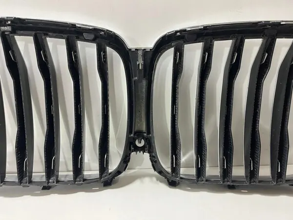 Grade de ventilação traseira BMW X5 G05 2019 OEM 7454887 image 6
