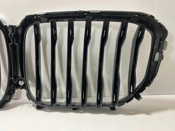 Grade de ventilação traseira BMW X5 G05 2019 OEM 7454887 image 7