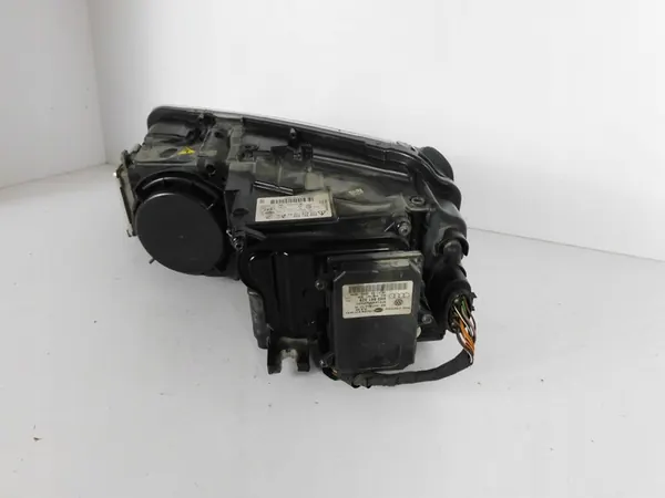 AUDI A8 D4 4H Oikea Xenon Ajovalo Täydellinen image 9