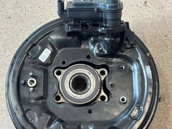 Hinterradnabe OEM 1EA609076 Rechte Seite Audi Q4 image 10