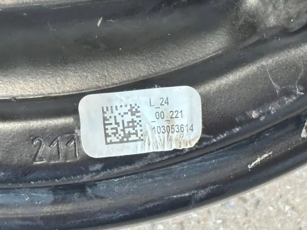 Hinterradnabe OEM 1EA609076 Rechte Seite Audi Q4 image 3