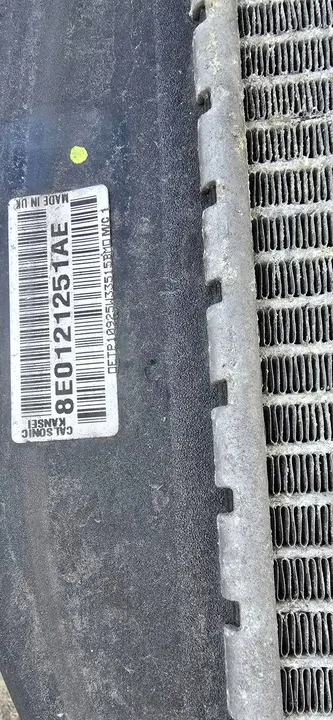 AUDI A4 B7 2.0 TFSI Radiador de Agua 8E0121251AE image 3