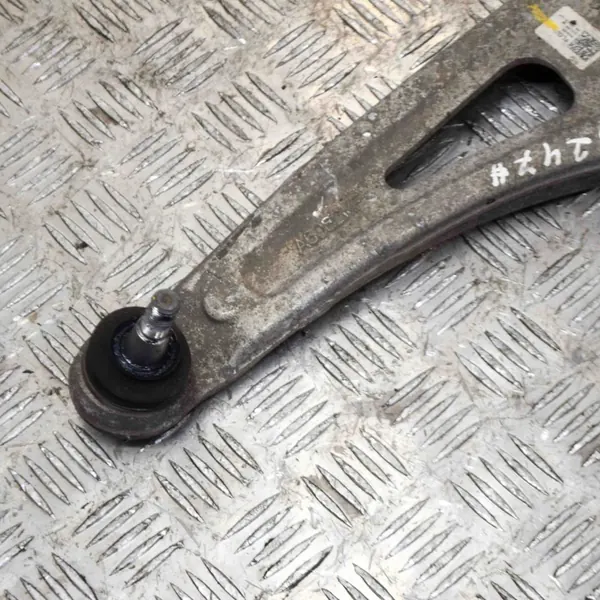 Braccio di controllo inferiore anteriore sinistro Hyundai Ioniq 2019 OEM image 4