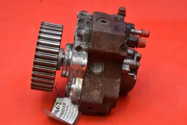 Brandstofpomp Renault Megane Scenic II 1.9DCI 8200659766 image 2