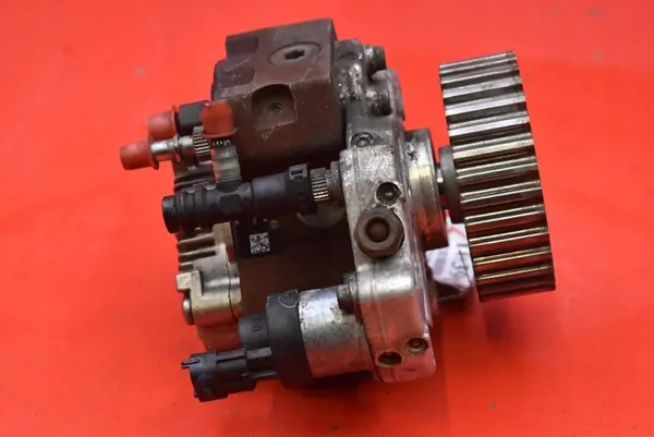 Brandstofpomp Renault Megane Scenic II 1.9DCI 8200659766 image 3