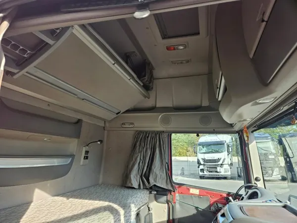 Cabina DAF XF 106 SSC Pre-facelift - Estado Usado image 7