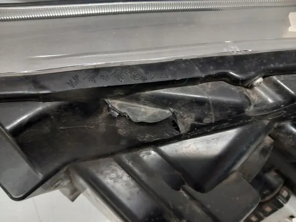 TOYOTA HILUX VIII Faro Delantero Derecho LED 15- image 7