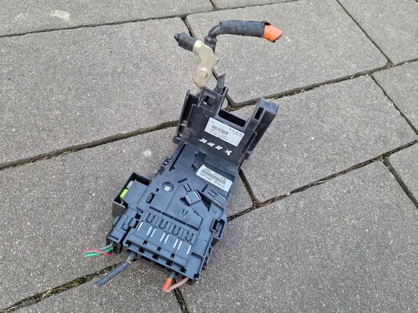 Módulo de Voltaje de Batería CITROEN PEUGEOT 9810873080 image 7