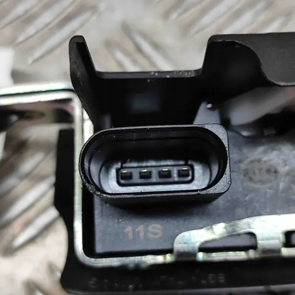 Bagagelås VW ID.3 2022 2G6827505B image 6