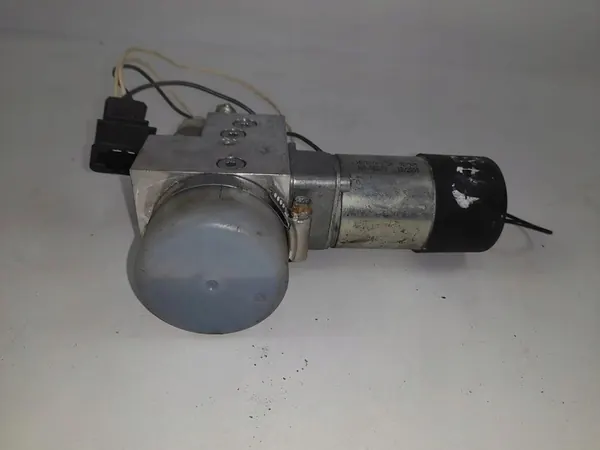 Pompe de toit cabrio Volkswagen Phaeton HB70074015K image 2