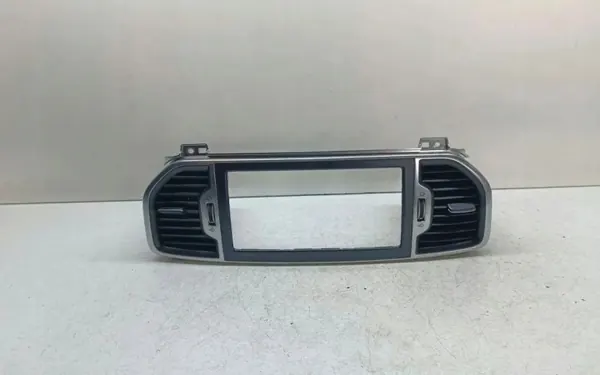 Kia Sportage konsol luftintag OEM 84740F14200 image 2