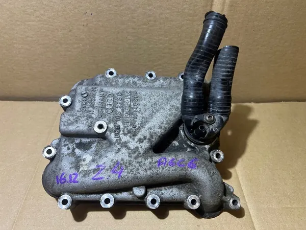 Separador de óleo AUDI A6 C6 2.4 V6 06E103773C image 2