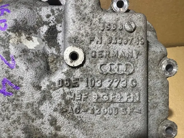 Separador de óleo AUDI A6 C6 2.4 V6 06E103773C image 6