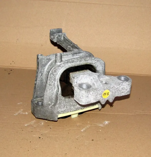 Moottorin tuki SEAT IBIZA V 1.0TSI 2Q0199262BC image 2