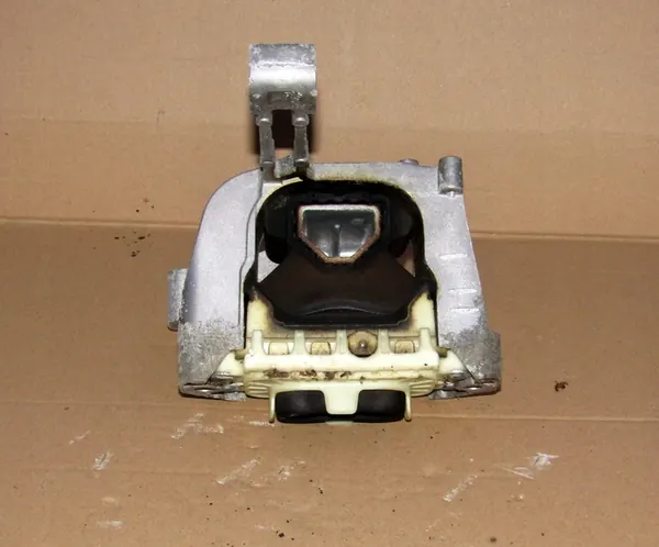 Moottorin tuki SEAT IBIZA V 1.0TSI 2Q0199262BC image 4