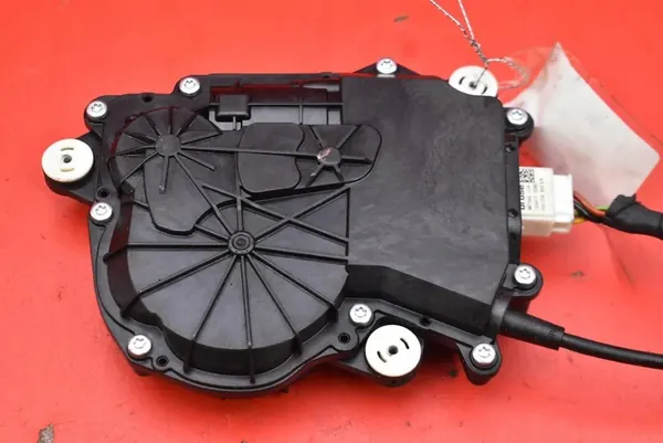 BMW F01 F02 Baklucka Lås 51247191213 image 3