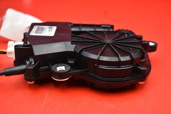 BMW F01 F02 Baklucka Lås 51247191213 image 7