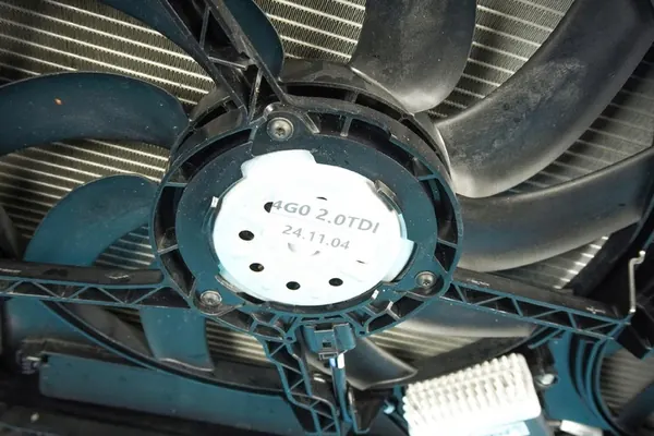 Suporte frontal radiador ventiladores Audi A6 4G 2.0TDI 4G0805594 image 9